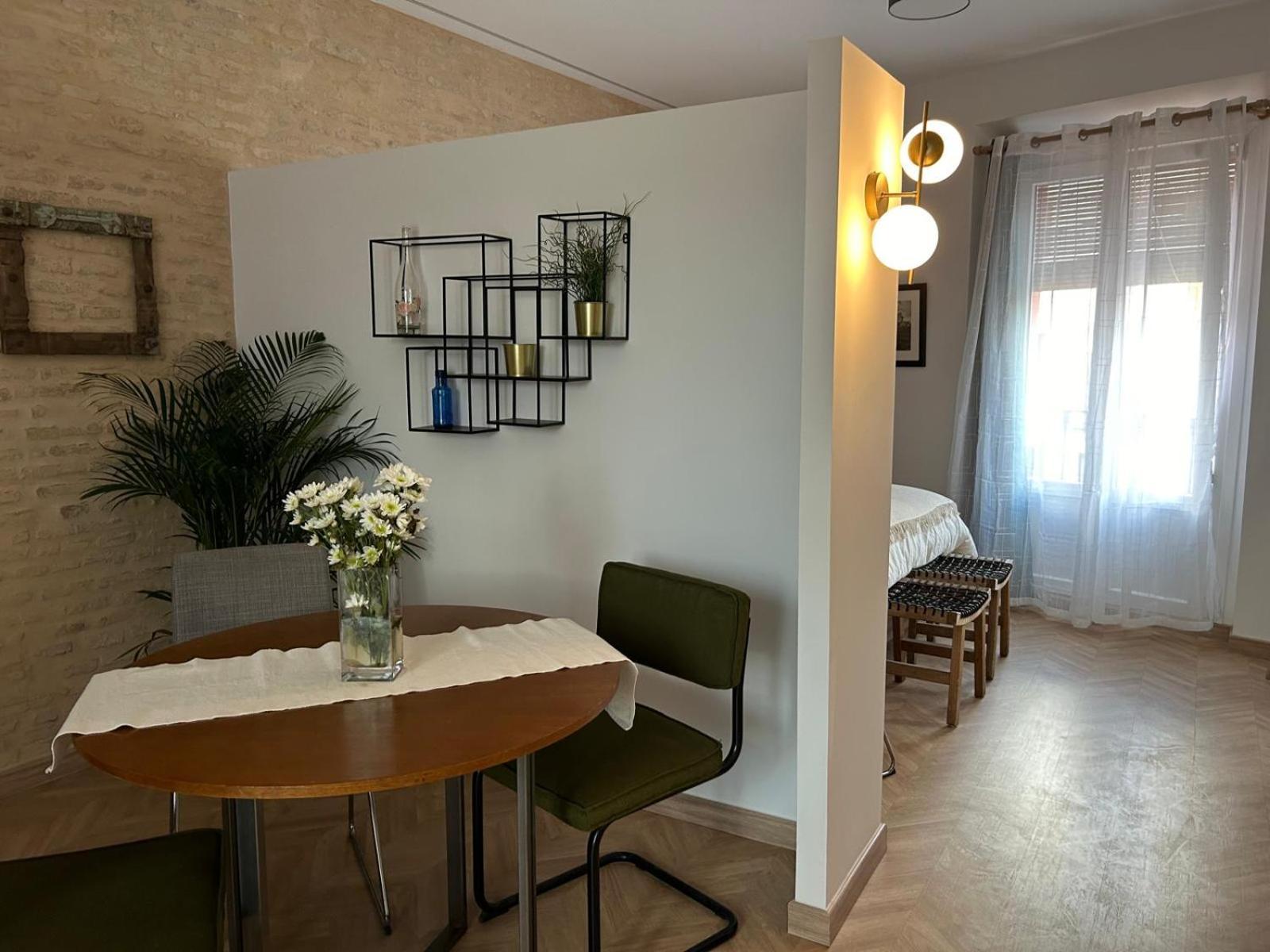 Center Apartment Fully Eqquiped Opcional Breakfast Севиля Екстериор снимка